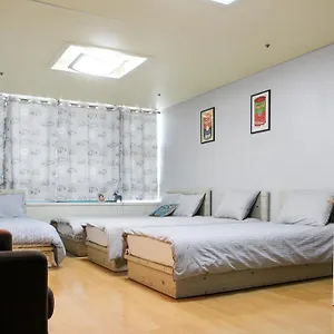 Sam Hongdae Hostel