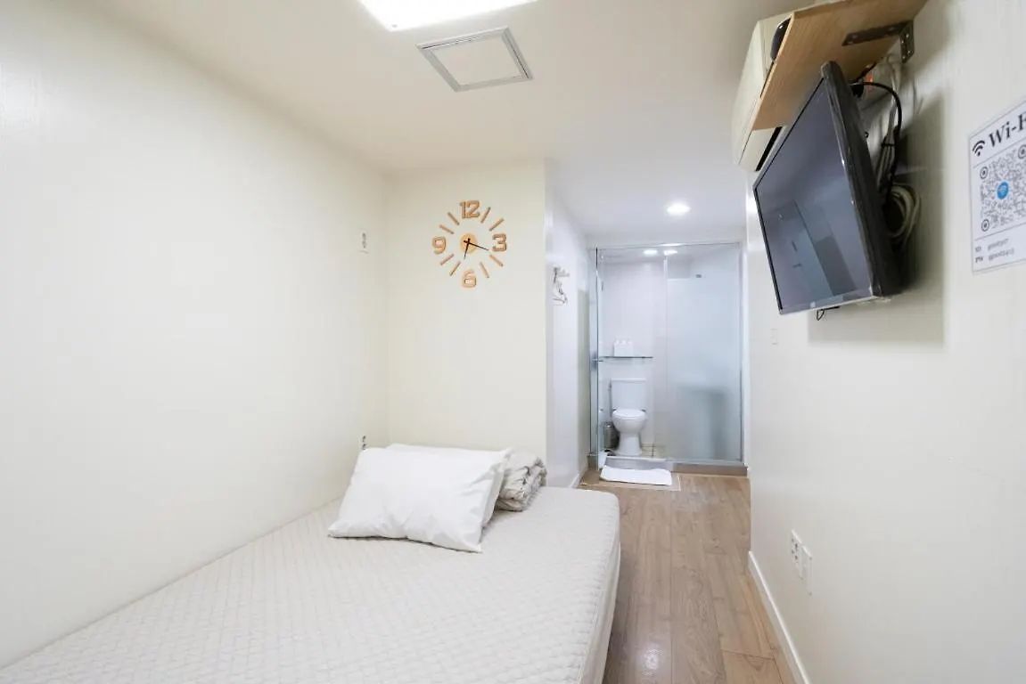 K Stay Guesthouse Myeongdong First Seul