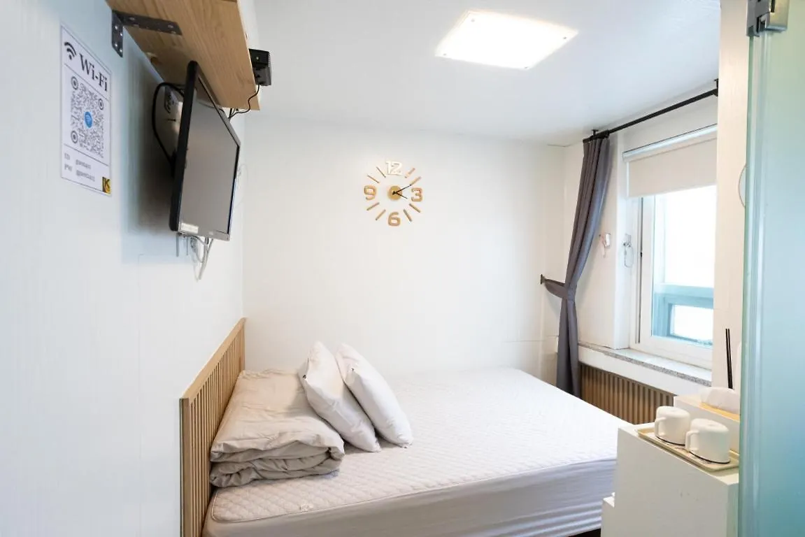 K Stay Guesthouse Myeongdong First Seul Konukevi