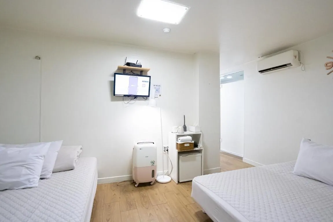 Konukevi K Stay Guesthouse Myeongdong First Seul