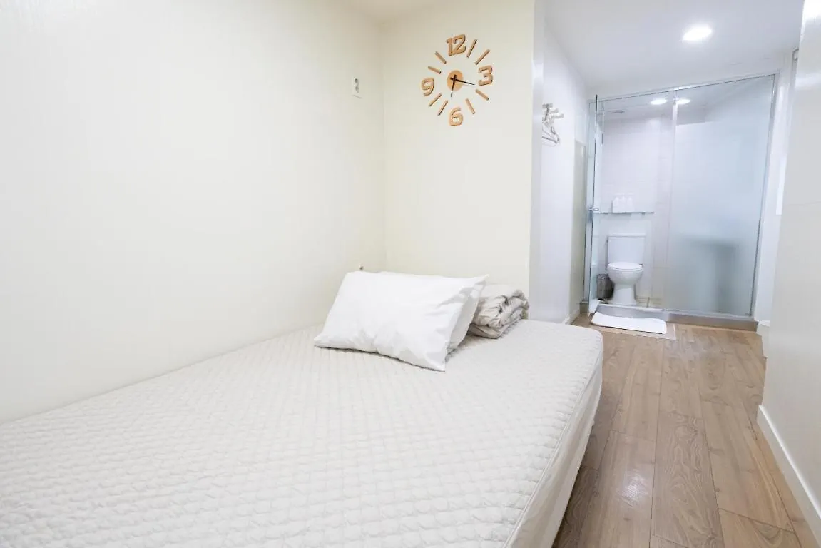 K Stay Guesthouse Myeongdong First Seoul 2*,